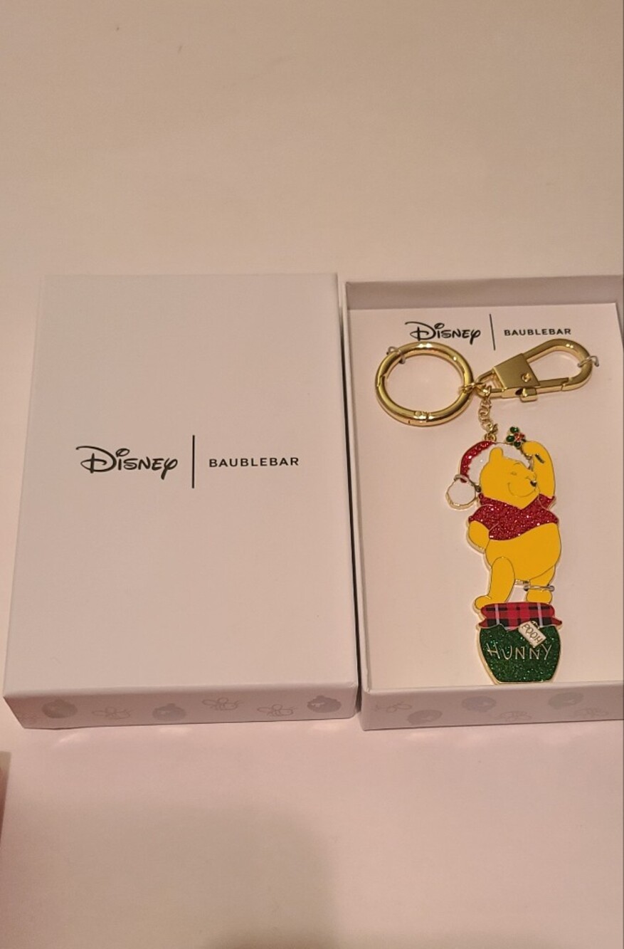 Disney BaubleBar Winnie the Pooh Holiday Keychain - Yellow/Red/Green